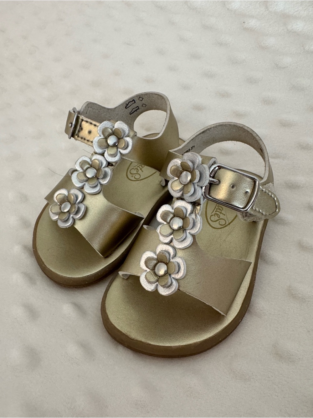 FootMates Gold Floral Buckle Toddler Sandals